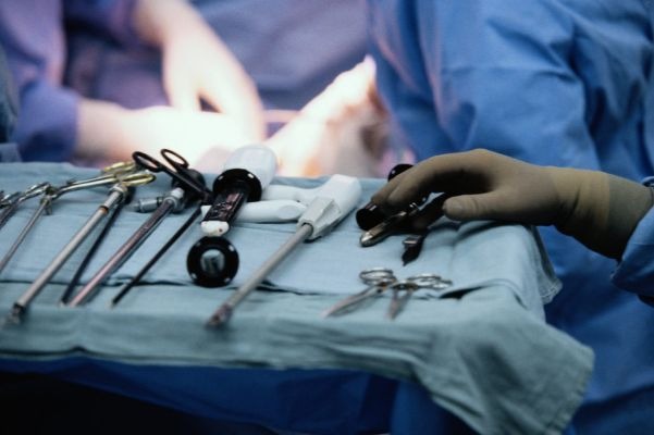 Οι χειρουργική επέμβαση αποτελεί τη ναυαρχίδα της ίασης, η εμπειρία του χειρουργού είναι η πυξίδα της επιτυχίας.